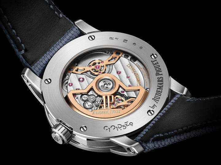 Para su 150 aniversario, Audemars Piguet presenta un revolucionario calendario perpetuo totalmente ajustable mediante la corona: Calibre 7138.